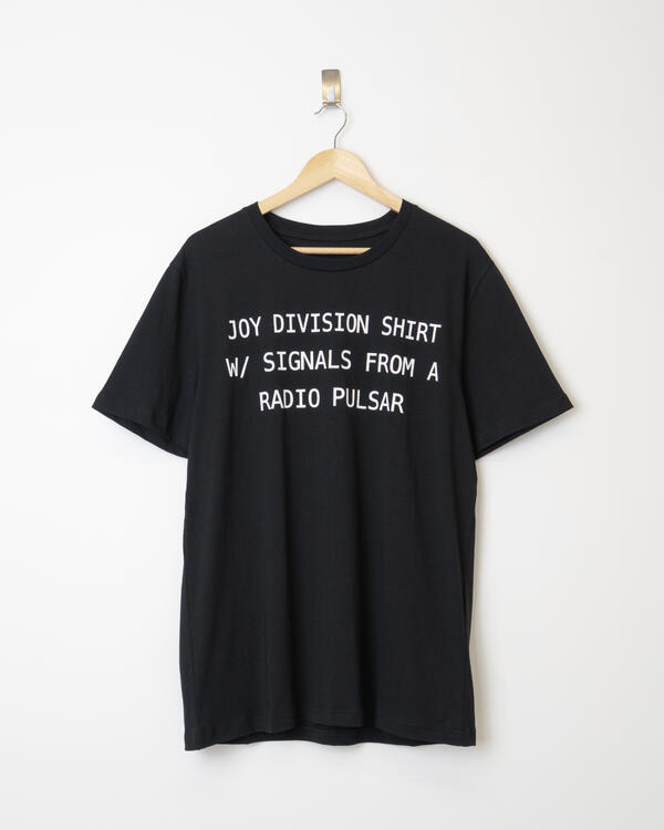 T-shirt Radio Pulsar / Preto